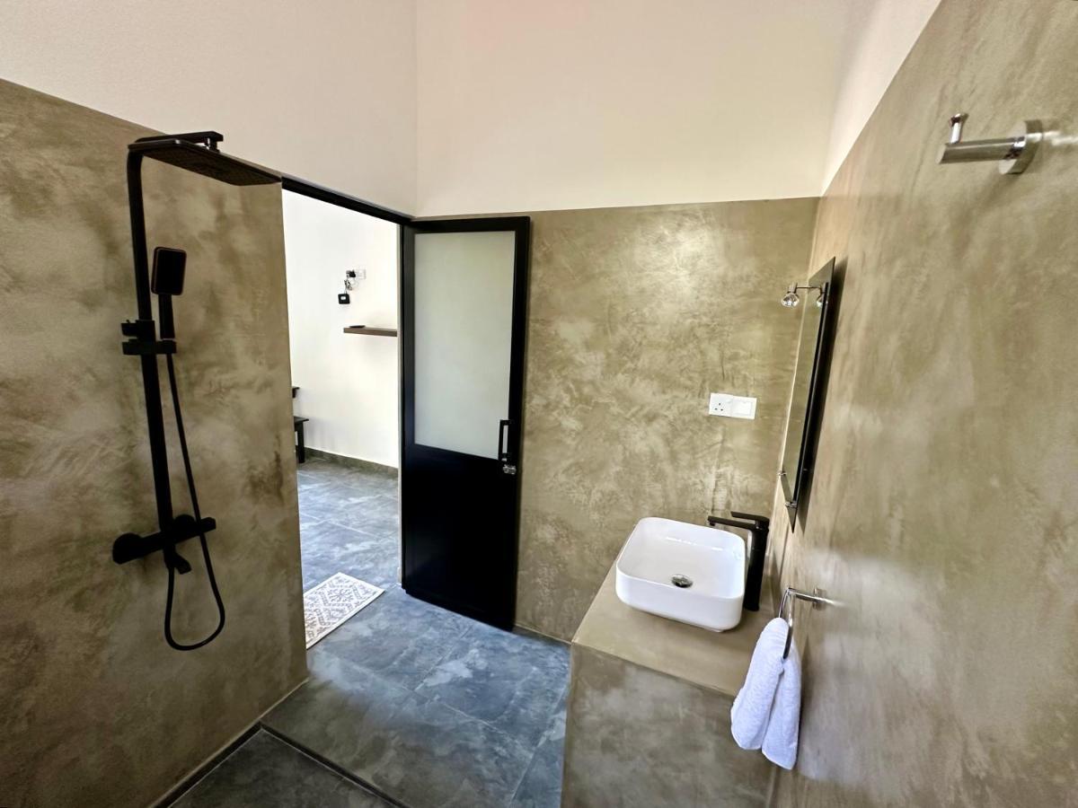 Zero Nero Hotel Унаватуна Екстериор снимка